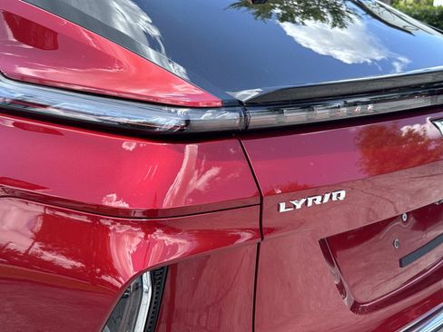 Certified 2025 Cadillac Lyriq Luxury w/ LPO, Floor Liner Package AWD/4WD image 11
