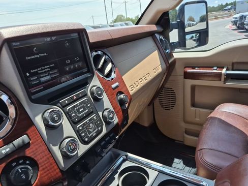 Used 2014 Ford F250 King Ranch w/ FX4 Off-Road Package AWD/4WD image 28