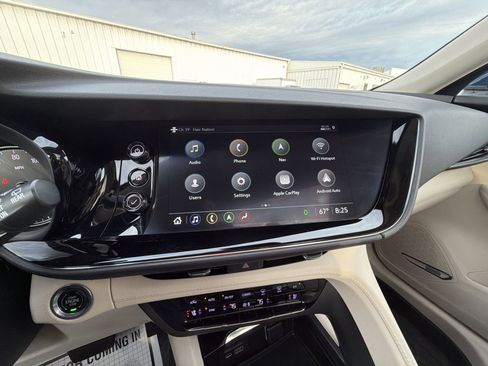 Used 2023 Buick Envision Avenir image 13