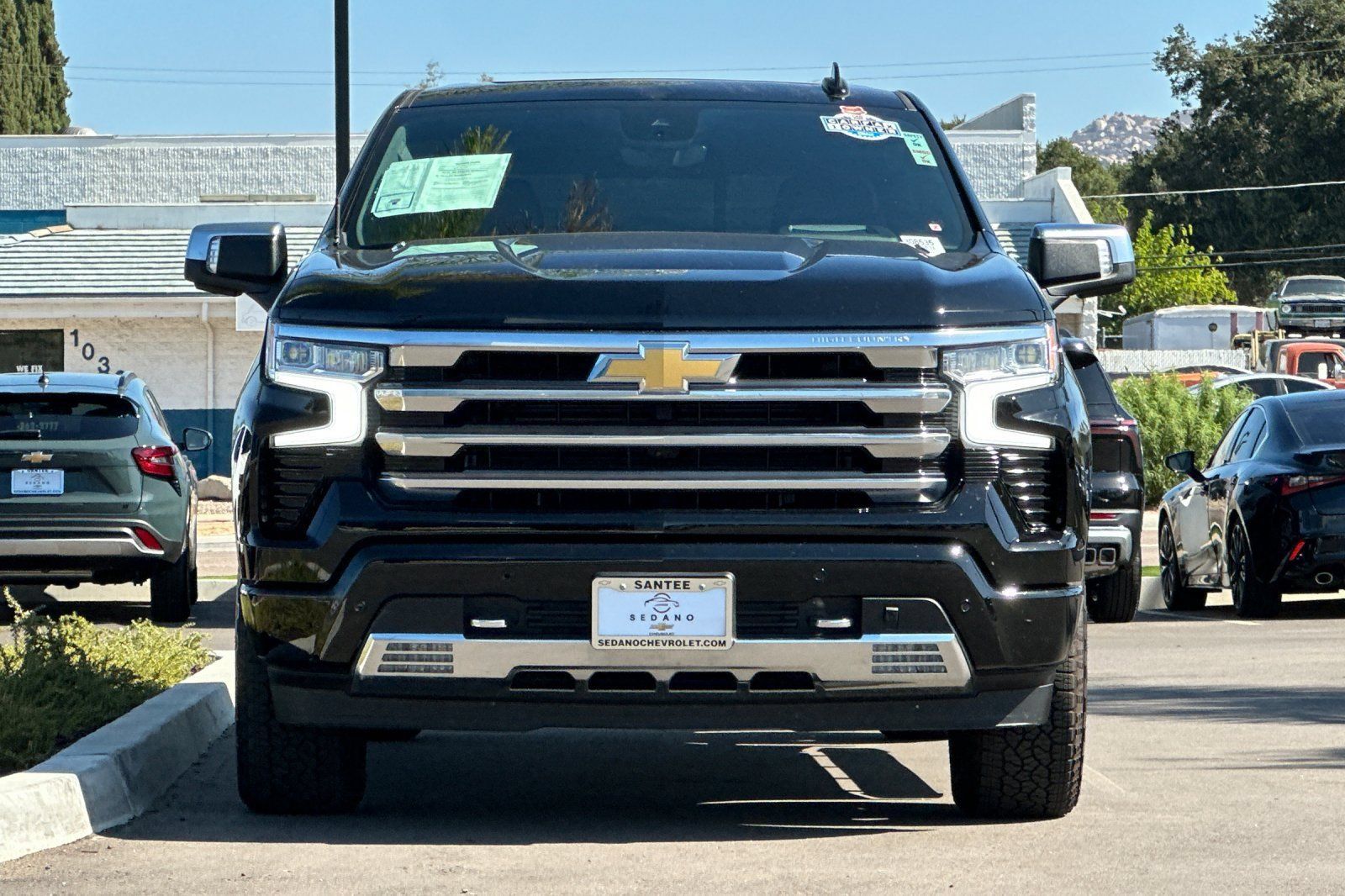 Used 2026 Chevrolet Silverado 1500 High Country w/ Technology Package AWD/4WD image 9