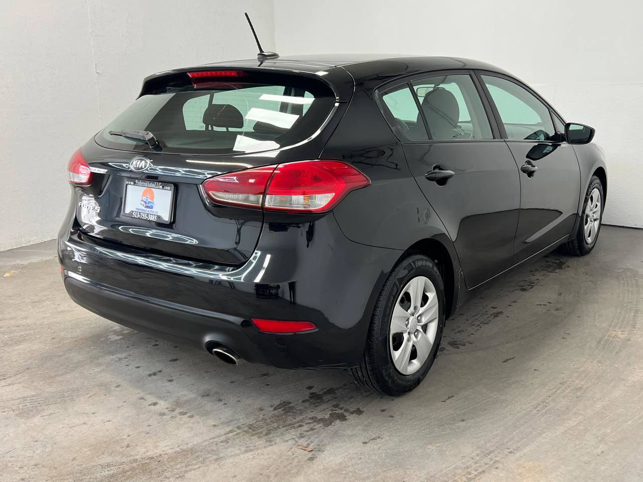 Used 2017 Kia Forte LX FWD image 6
