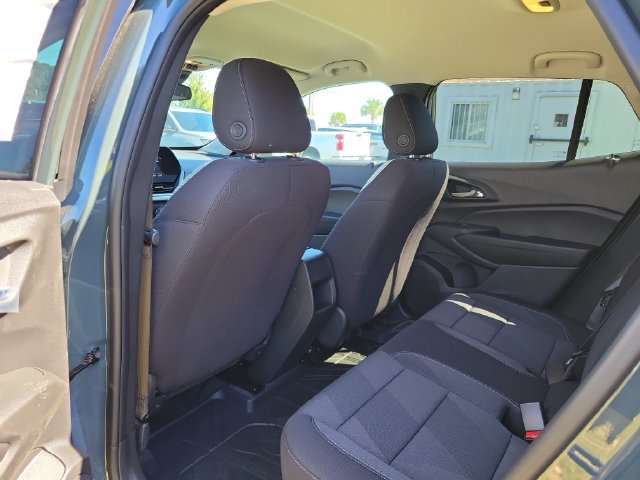 New 2026 Chevrolet Trax LS w/ LS Convenience Package FWD image 12