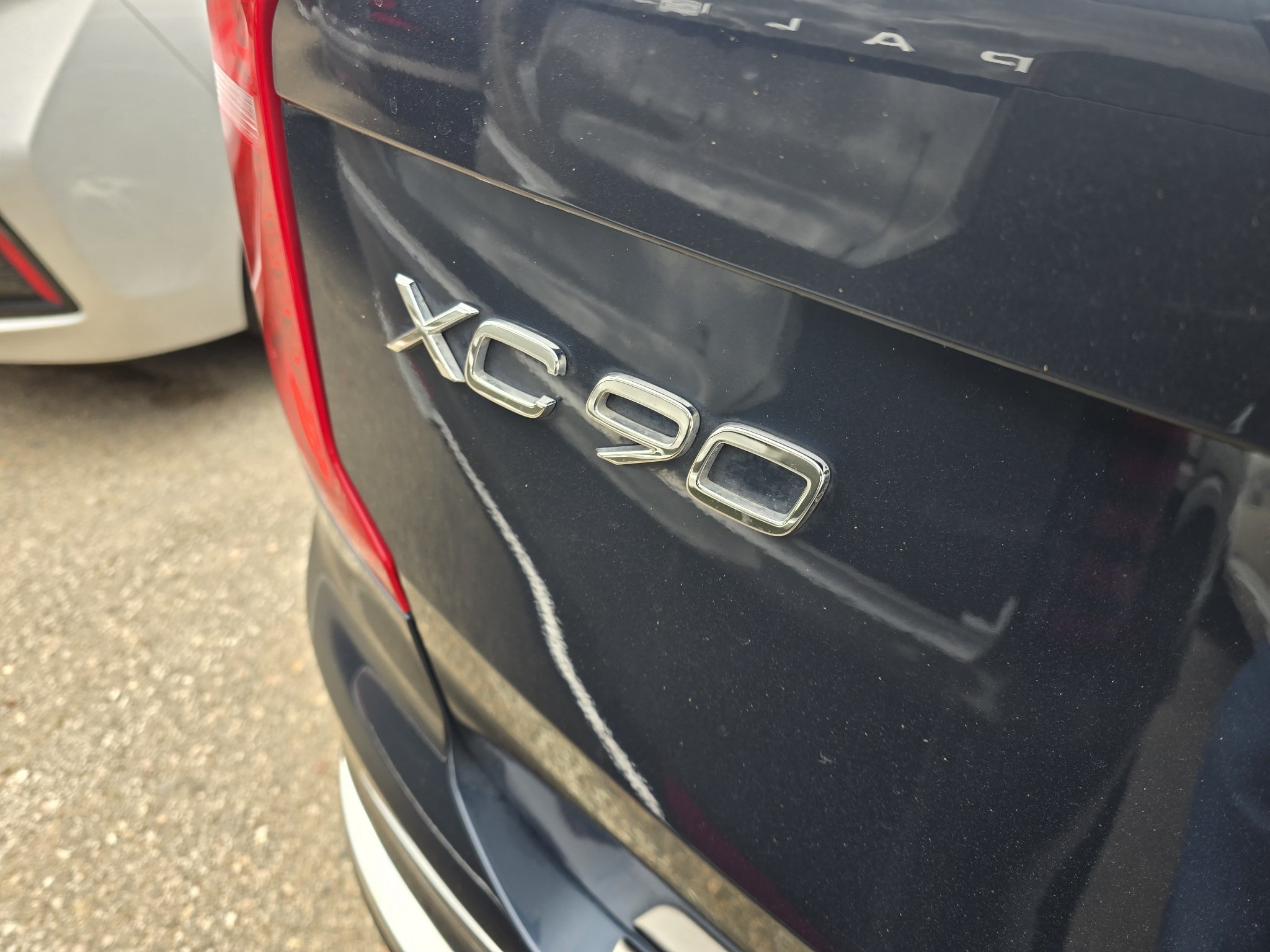 Used 2024 Volvo XC90 T8 Ultimate AWD/4WD image 11