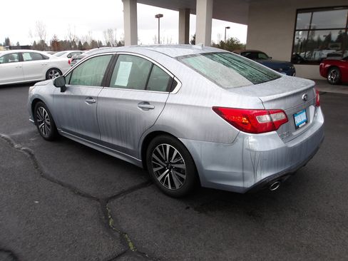 Used 2019 Subaru Legacy 2.5i Premium image 3