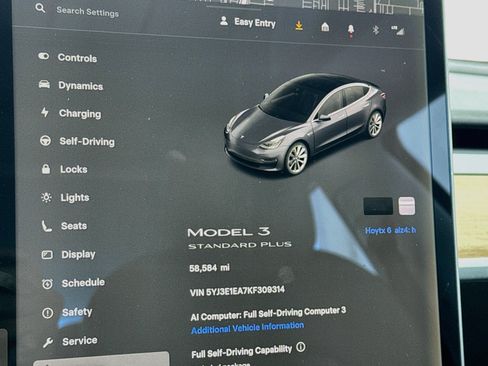 Used 2019 Tesla Model 3 RWD image 8