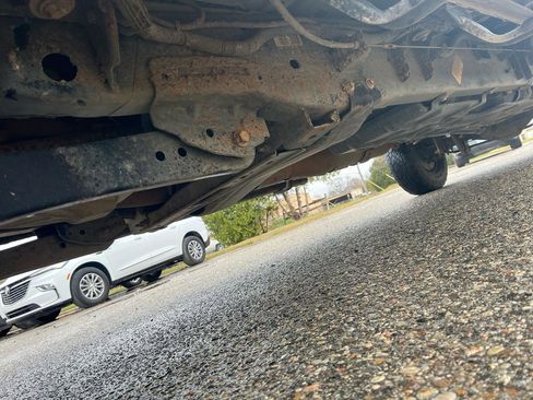 Used 2019 Ford F350 XL w/ Power Equipment Group image 18