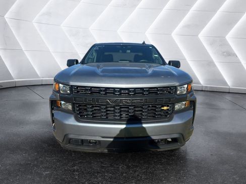 Used 2022 Chevrolet Silverado 1500 Custom w/ Safety Confidence Package image 2