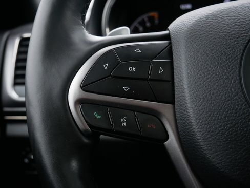 Used 2019 Jeep Grand Cherokee Limited X image 28