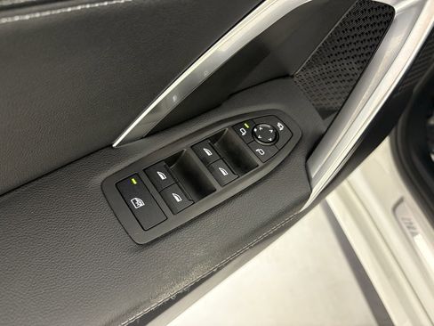 Used 2023 BMW X1 xDrive28i w/ Premium Package image 12