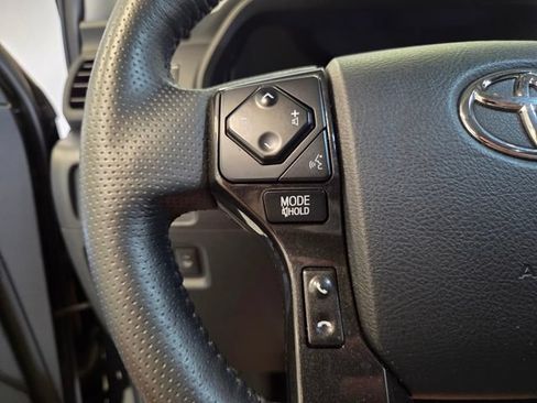 Used 2024 Toyota 4Runner TRD Off-Road Premium w/ Moonroof Package AWD/4WD image 25
