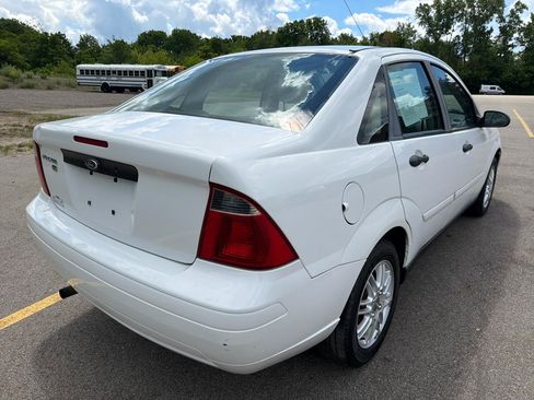 Used 2007 Ford Focus S FWD image 5