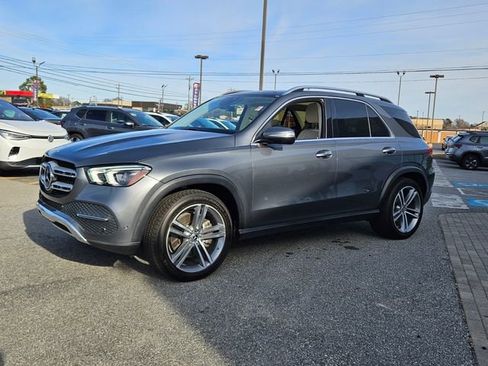 Used 2022 Mercedes-Benz GLE 450 4MATIC image 3