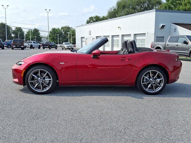 Certified 2021 MAZDA MX-5 Miata Grand Touring RWD image 6