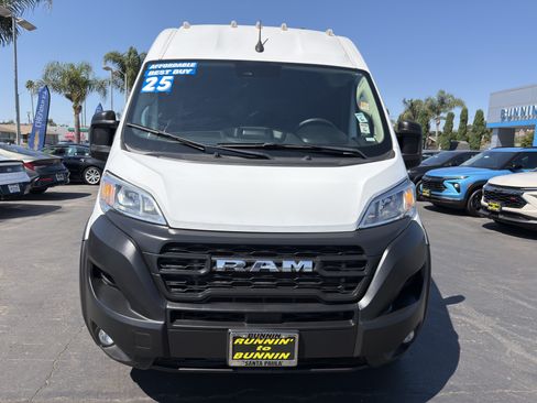 Used 2025 RAM ProMaster 2500 w/ Convenience Group FWD image 38