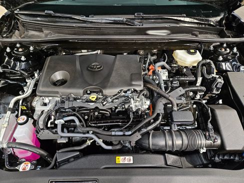 Used 2025 Toyota Camry LE image 19