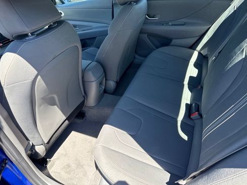 Certified 2025 Hyundai Elantra Sport FWD image 16