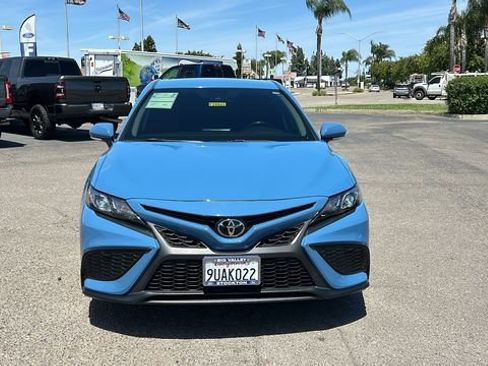 Used 2024 Toyota Camry SE FWD image 9