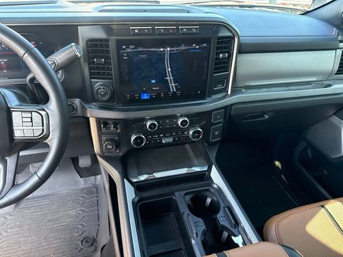 Used 2024 Ford F450 Platinum w/ FX4 Off-Road Package AWD/4WD image 8