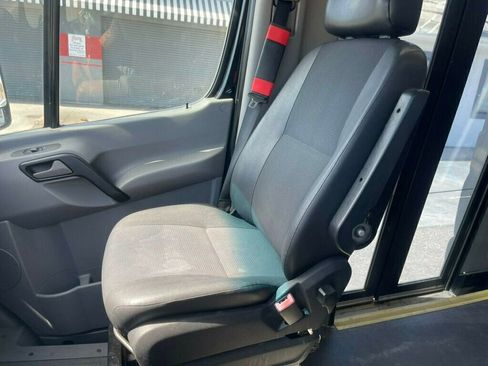 Used 2013 Mercedes-Benz Sprinter 3500 image 22