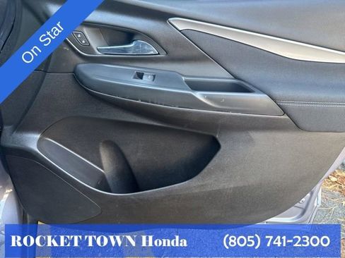 Used 2023 Chevrolet Bolt LT FWD image 13