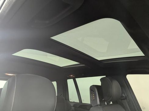 Used 2016 Mercedes-Benz GL 550 4MATIC image 24