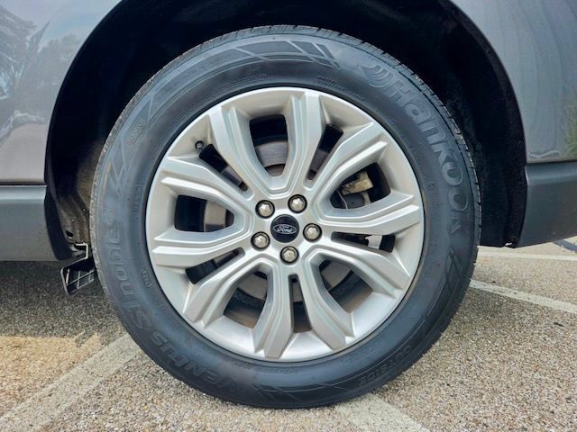 Used 2024 Ford Edge Titanium AWD/4WD image 31