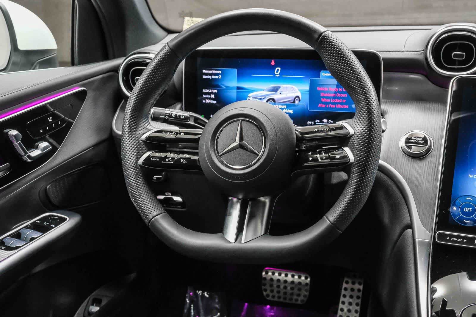 Used 2025 Mercedes-Benz GLC 350e 4MATIC image 18