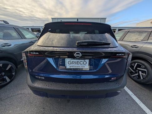 New 2025 Nissan Kicks SR image 8