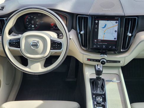 Used 2020 Volvo XC60 T6 Inscription w/ Protection Package Premier AWD/4WD image 30