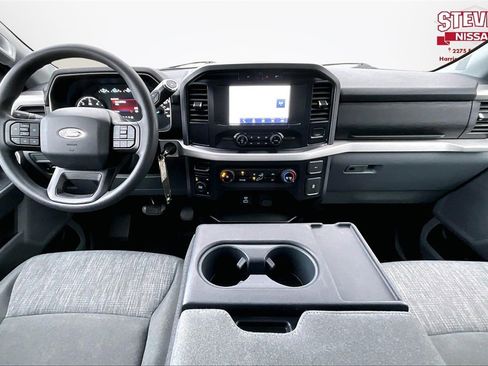 Used 2022 Ford F150 XLT image 8