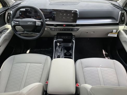 New 2026 Kia Sorento S image 13