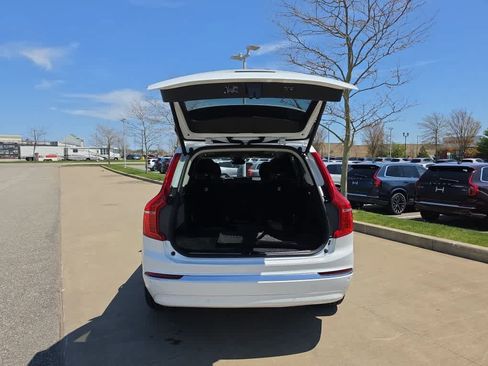 Used 2023 Volvo XC90 B5 Plus w/ Protection Package AWD/4WD image 6