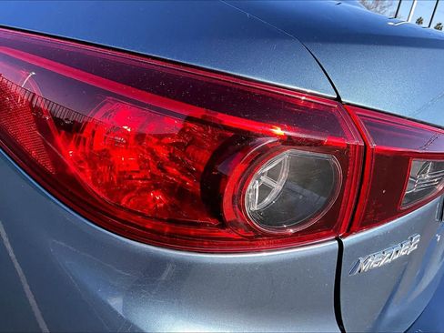 Used 2015 MAZDA MAZDA3 i SV image 27