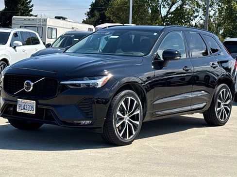 Certified 2024 Volvo XC60 B5 Plus w/ Protection Package Premier AWD/4WD image 7