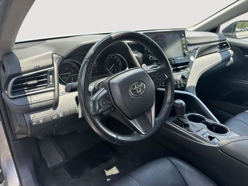 Used 2024 Toyota Camry XSE FWD image 11