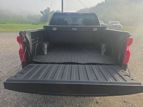 Used 2025 Chevrolet Silverado 1500 W/T w/ WT Value Package AWD/4WD image 22
