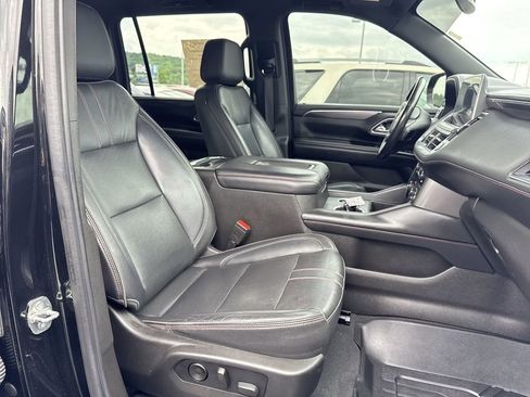 Used 2021 Chevrolet Suburban RST w/ Luxury Package AWD/4WD image 25