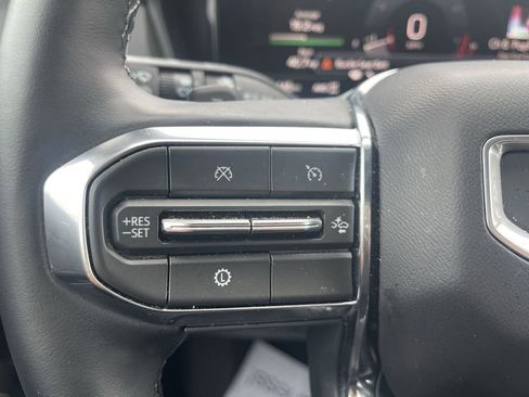 Used 2025 GMC Terrain Elevation image 19