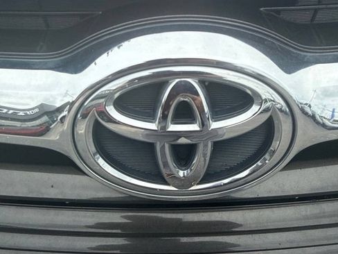 Used 2015 Toyota Highlander Limited AWD/4WD image 12