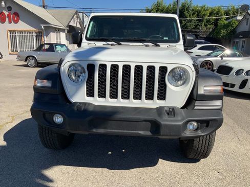 Used 2024 Jeep Wrangler Unlimited Sport AWD/4WD image 7