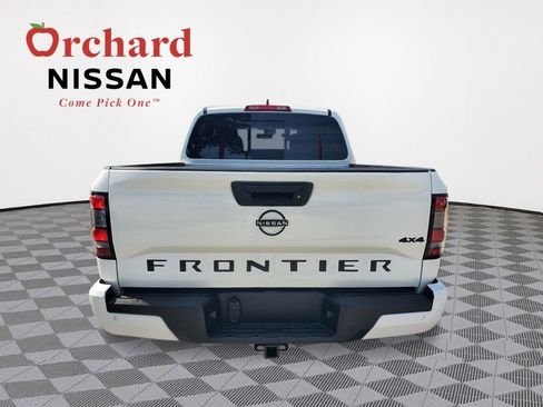 New 2026 Nissan Frontier SV w/ SV Convenience Package AWD/4WD image 4