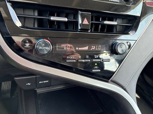 Used 2024 Toyota Camry LE FWD image 28