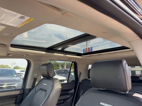 Certified 2021 Ford Expedition Platinum AWD/4WD image 31