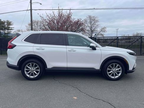 Used 2023 Honda CR-V EX-L image 4