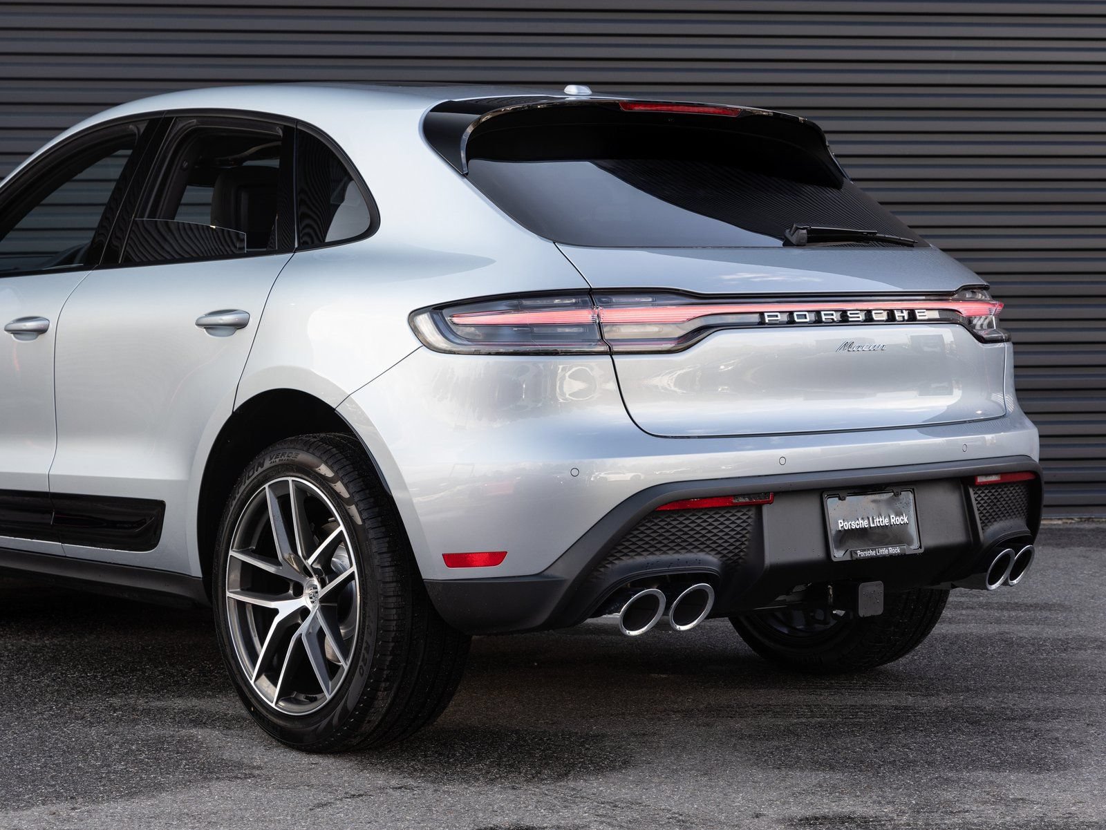 Certified 2026 Porsche Macan AWD/4WD image 11