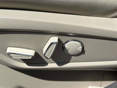 Used 2022 Lincoln Nautilus Reserve AWD/4WD image 15