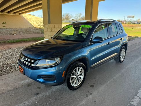 Used 2017 Volkswagen Tiguan Wolfsburg Edition image 7