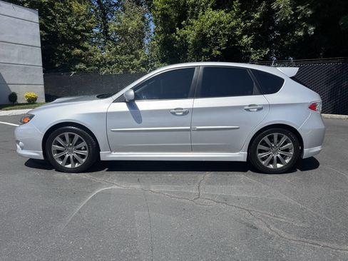 Used 2009 Subaru Impreza WRX Hatchback image 2
