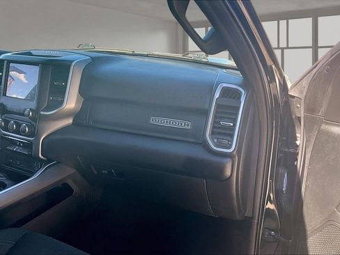 Used 2019 RAM 1500 Big Horn AWD/4WD image 18