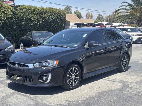 Used 2017 Mitsubishi Lancer ES image 3